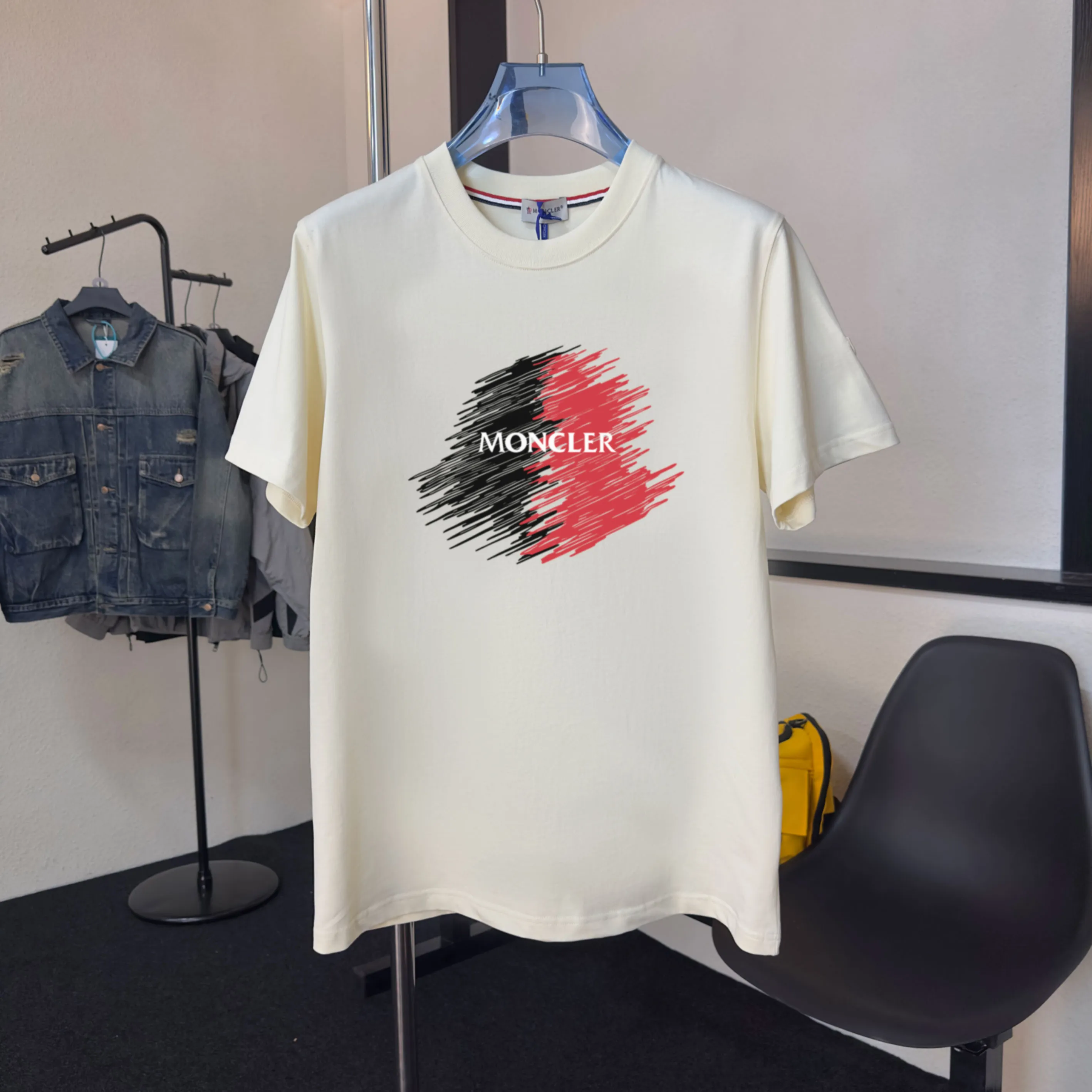 《 ~NFC ~ 》《Moncler~ 》2025New Arrival Quality T , Versatile Quality ！ ‼ 32 250G ‼ ， ， ， ， T 🤪 Sizes：S-M-L-XL-2XL ：Black，White， Same Style